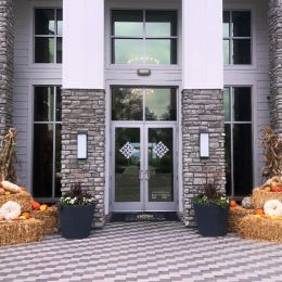Fall into the season of renewal at Tapestry Ridge Apartments! 🍁🍁🍁 Fall into the season of renewal at Tapestry Ridge Apartments! 🍁🍁🍁